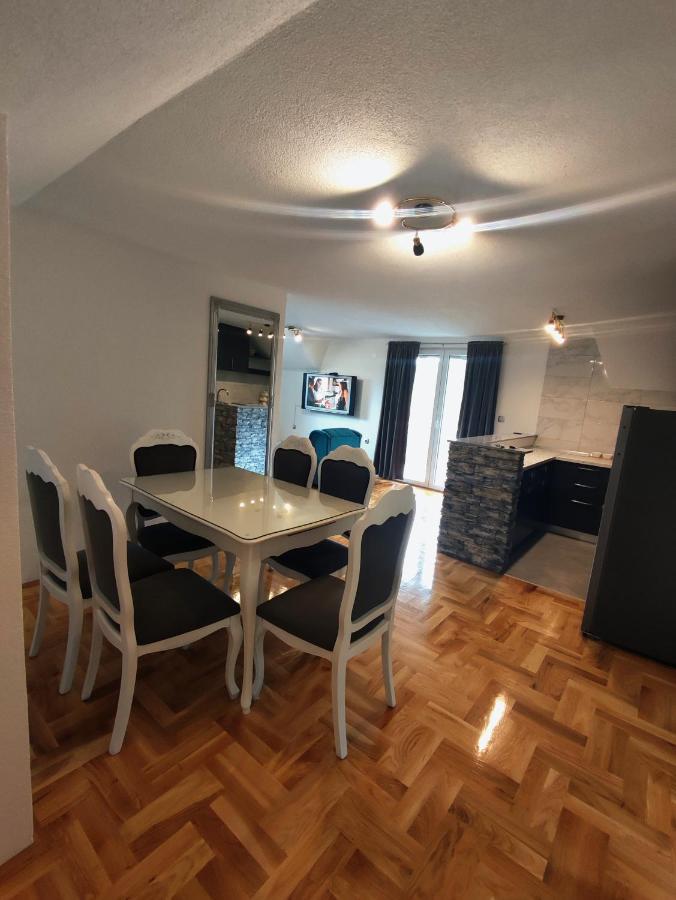 Apartman-Vikendica Mihajlovic Баня-Лука Экстерьер фото